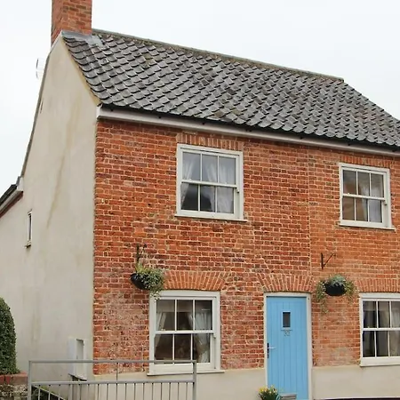 Cloisters Cottage Chedgrave Exterior photo